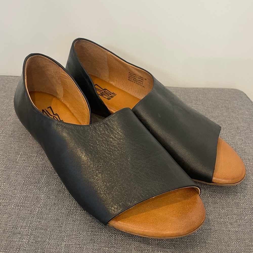 MIZ MOOZ Allure Peep Toe Flats - Black Size 40